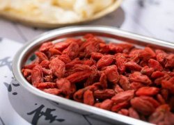 保温杯泡枸杞？小心硫磺熏过的毒枸杞