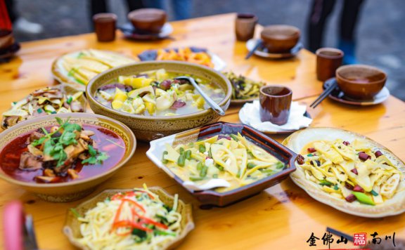 全笋宴让人嘴馋,但笋作为“发物”,这些人最好别碰……